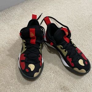 HARDEN STEPBACK 2 BASKETBALL SHOE - KIDS'